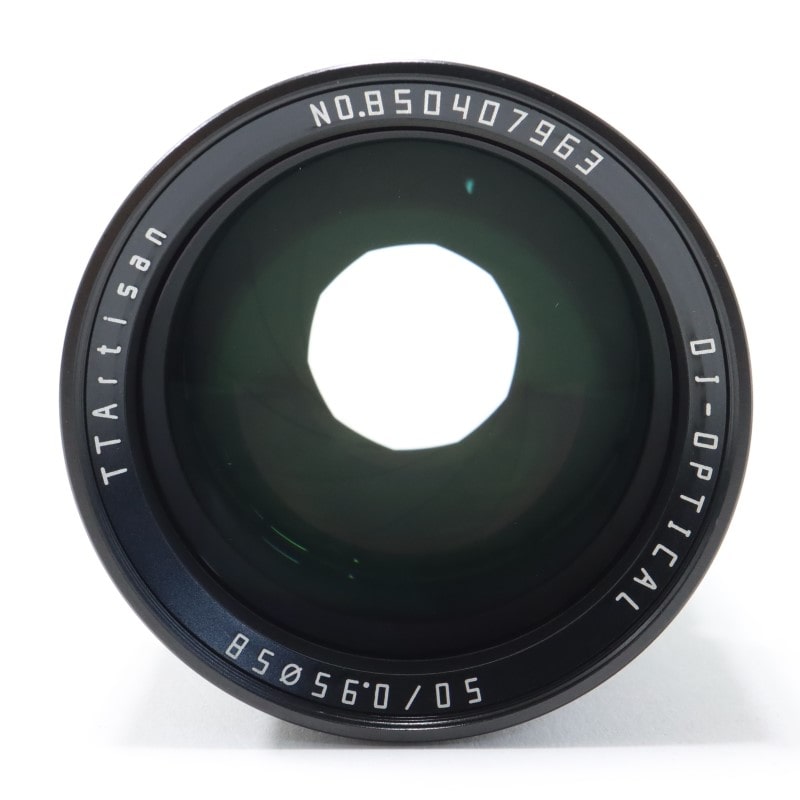 TTArtisan 50mm f/0.95 C (富士フイルムX) (ブラック×シルバー)