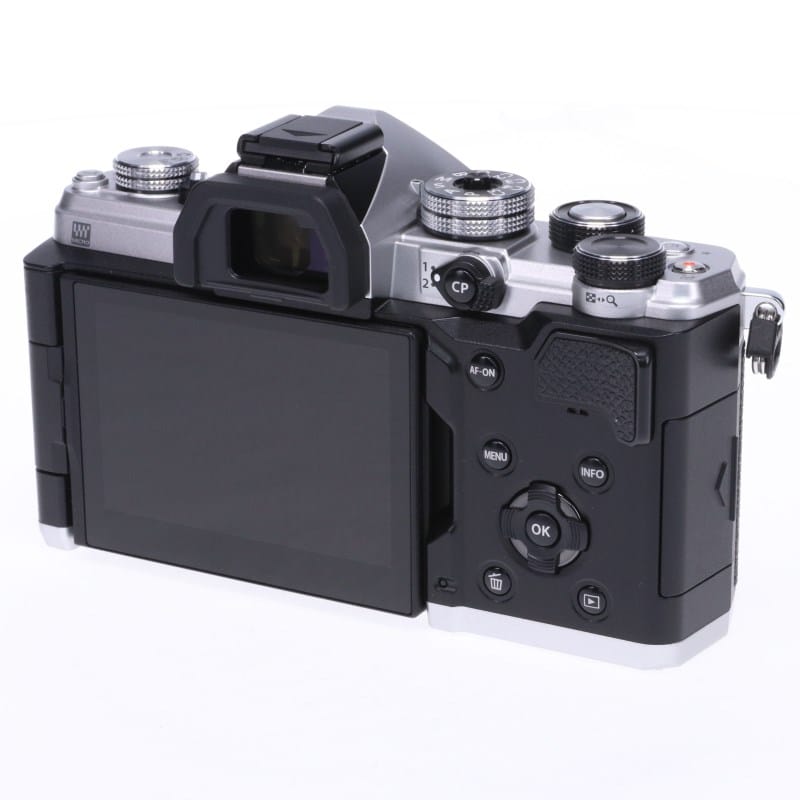 OM SYSTEM OM-3 ボディー シルバー