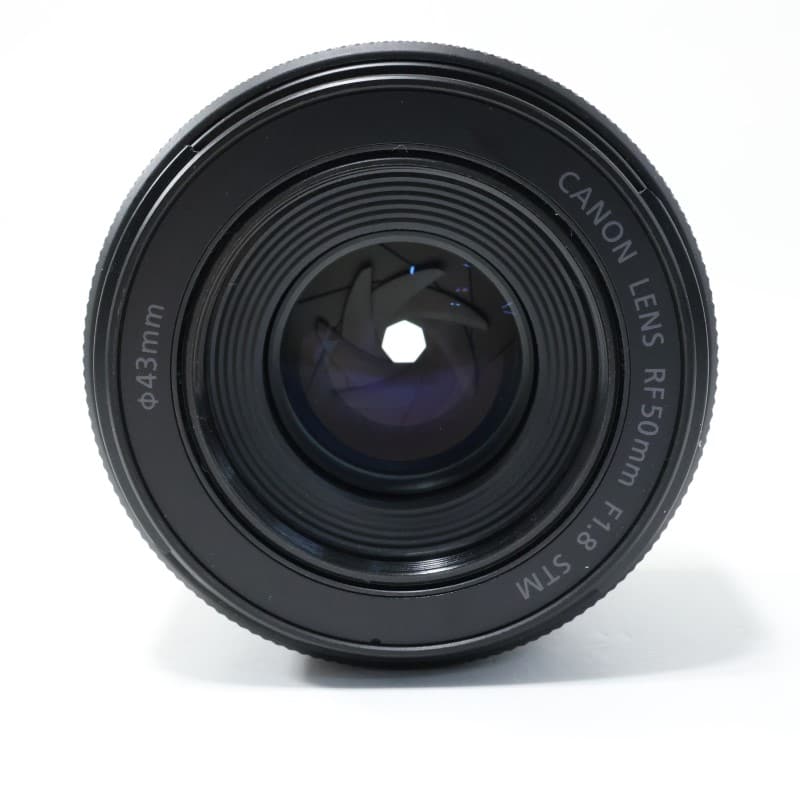 RF50mm F1.8 STM