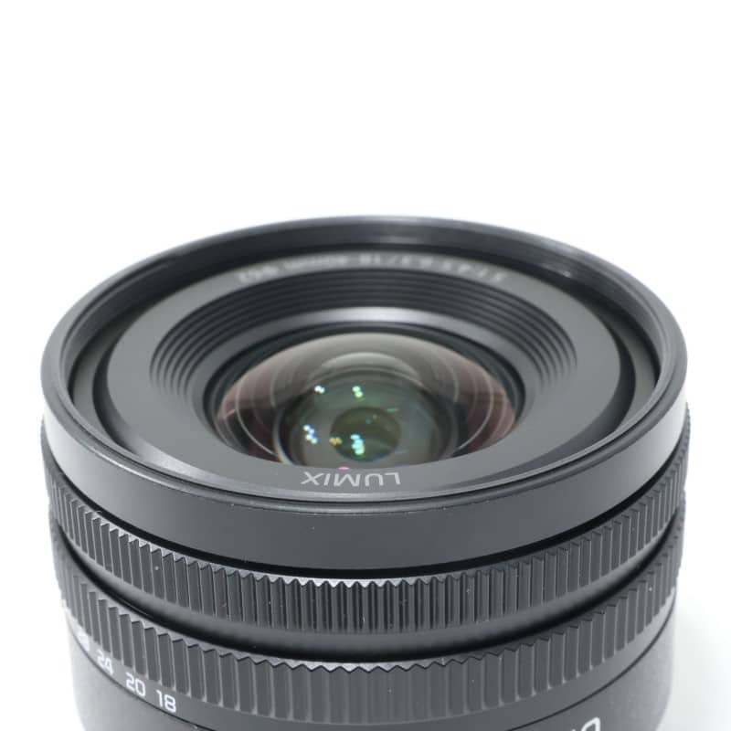 LUMIX S 18-40mm F4.5-6.3 S-R1840