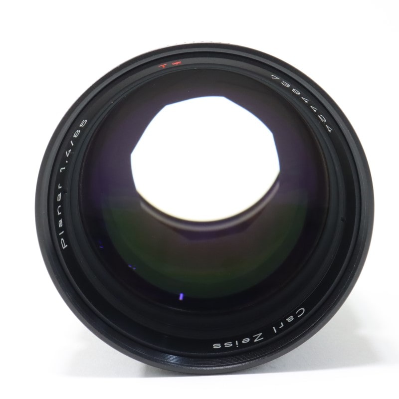 Planar T* 85mm F1.4 MM J