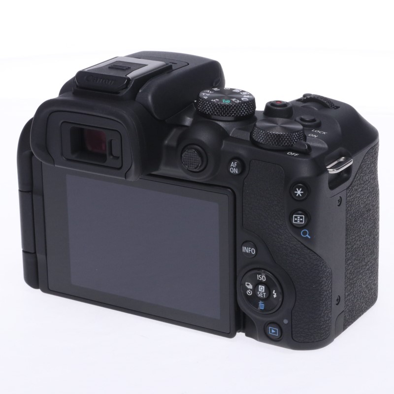 EOS R10