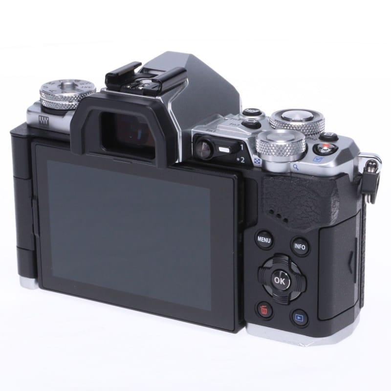 OM-D E-M5 Mark II ボディー シルバー