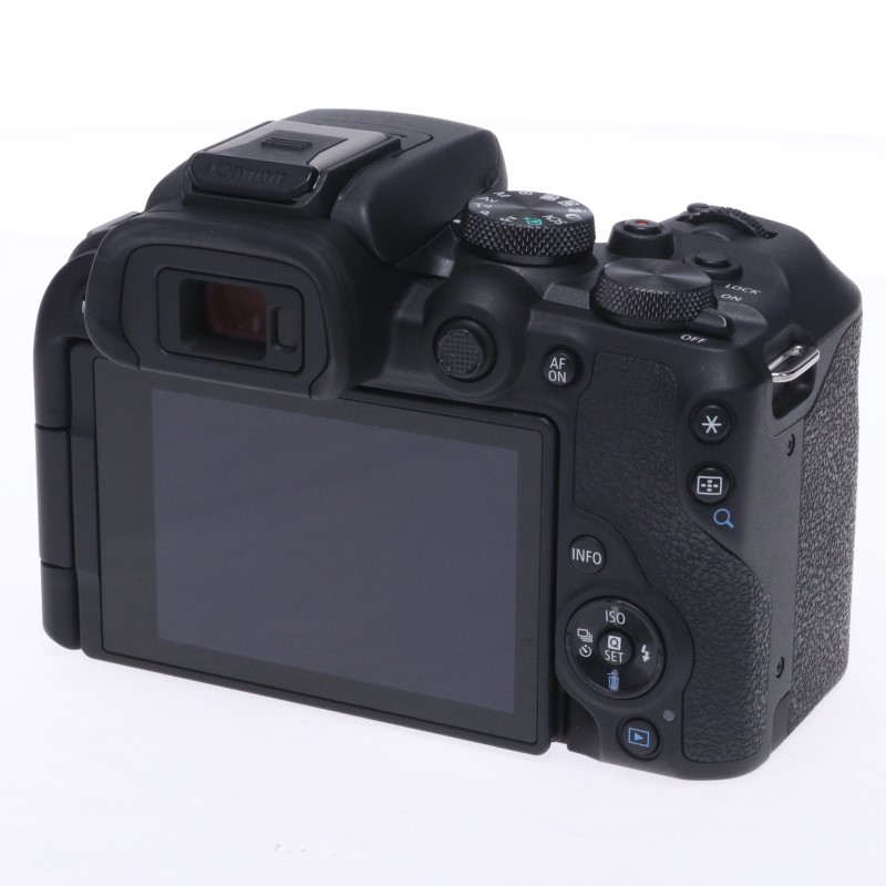 EOS R10