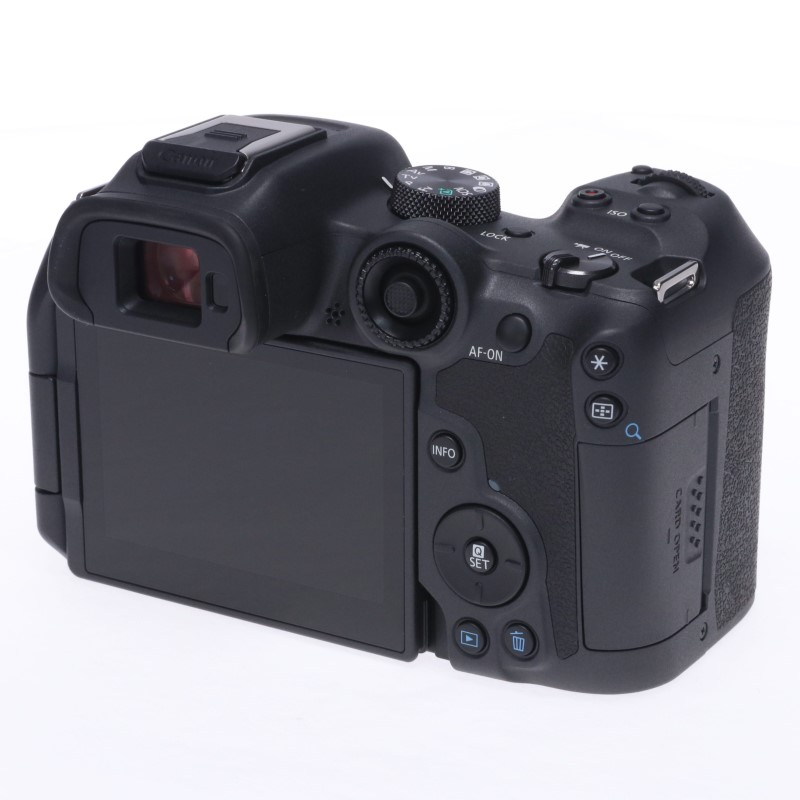 EOS R7