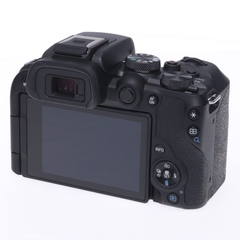 EOS R10