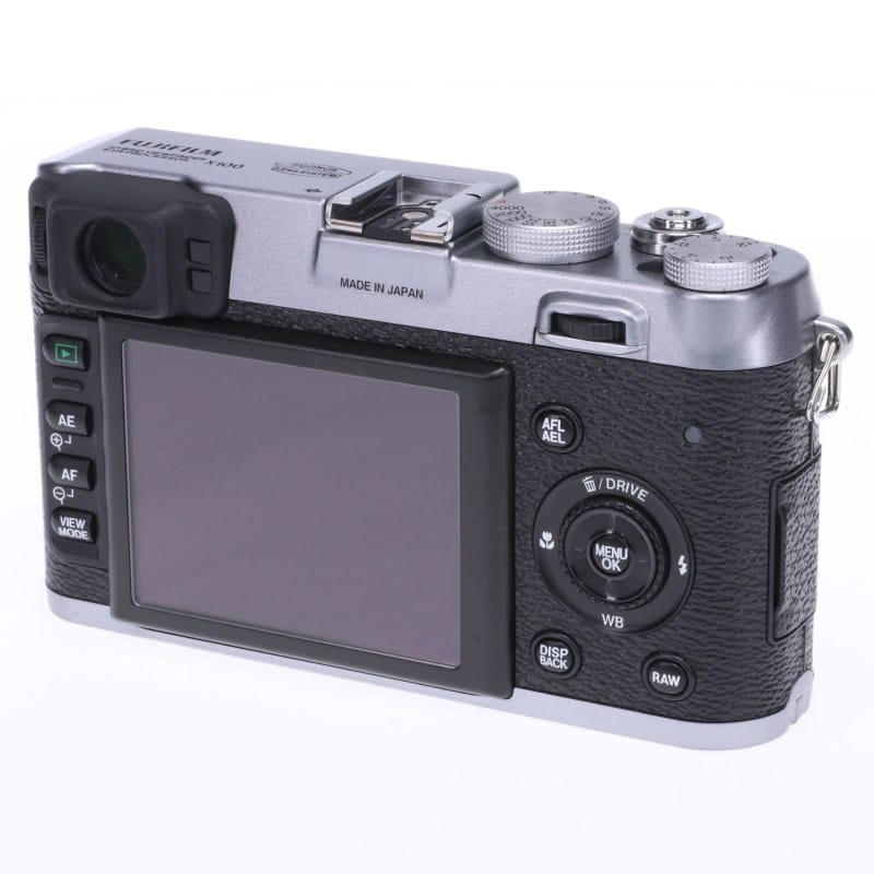 FinePix X100