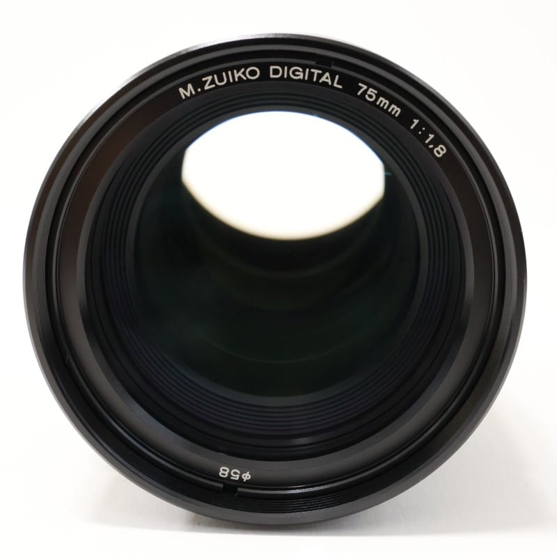 OM SYSTEM M.ZUIKO DIGITAL ED 75mm F1.8 ブラック