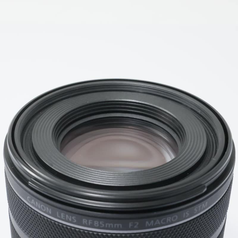 RF85mm F2 MACRO IS STM