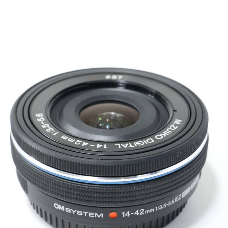 OM SYSTEM M.ZUIKO DIGITAL ED 14-42mm F3.5-5.6 EZ ブラック