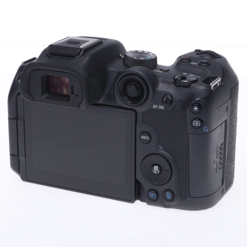 EOS R7