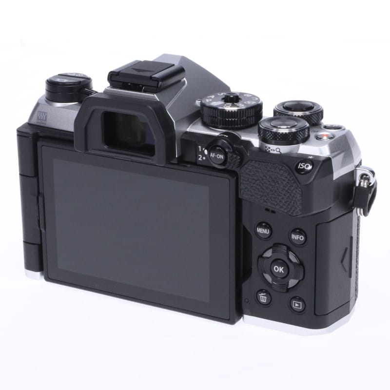 OM SYSTEM OM-5 Mark II ボディー シルバー