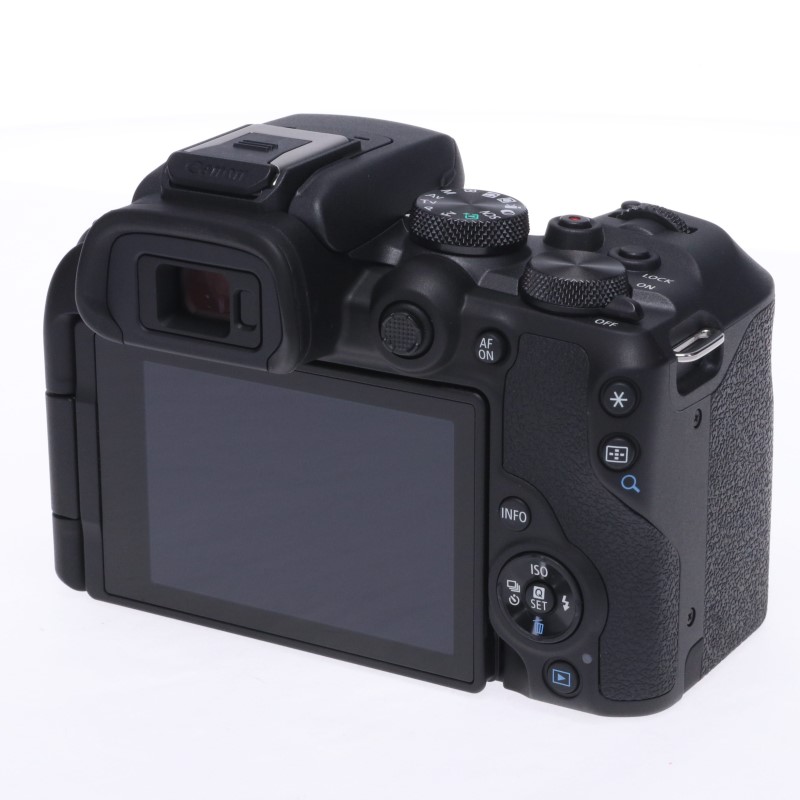 EOS R10