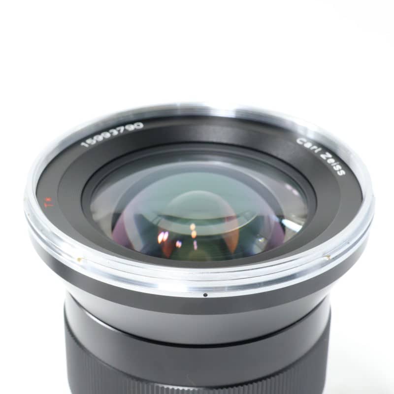 Distagon T* 2.8/21 ZE