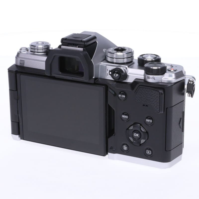 OLYMPUS／OM SYSTEM OM SYSTEM OM-3 ボディー シルバー Aランク 中古