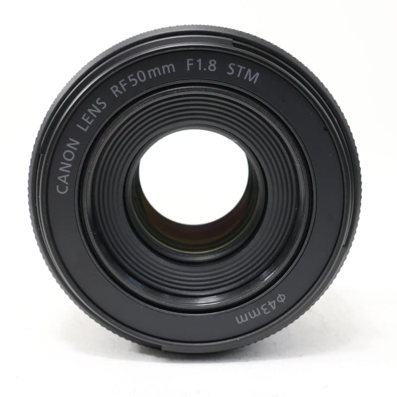 RF50mm F1.8 STM