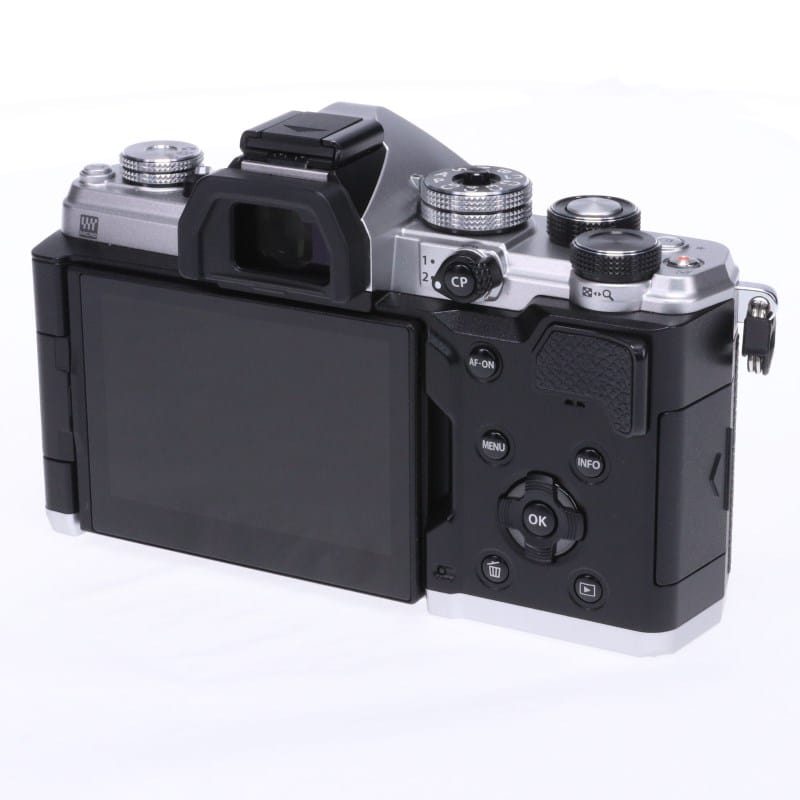 OM SYSTEM OM-3 ボディー シルバー