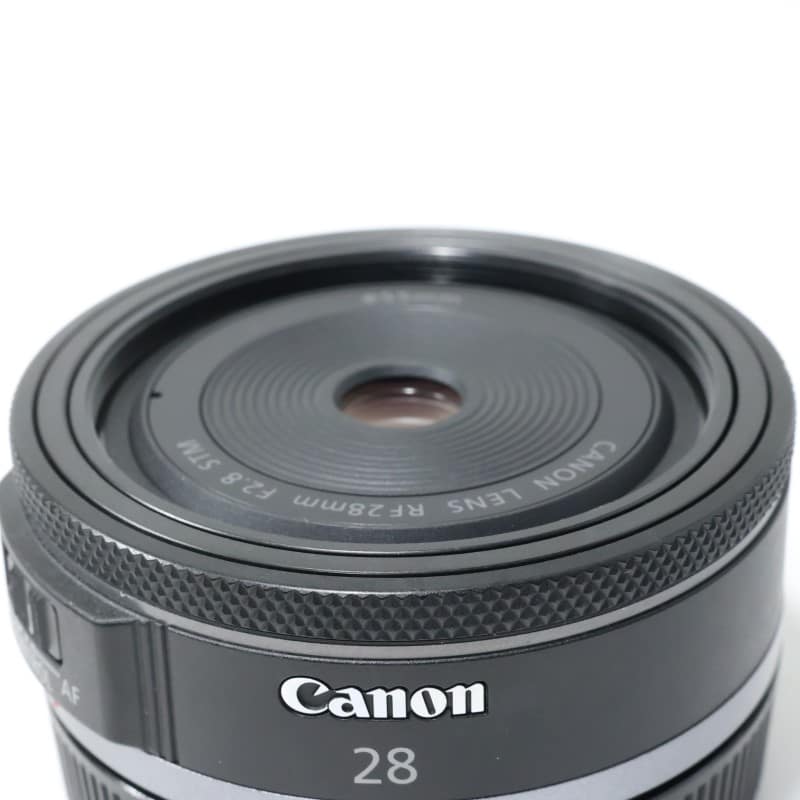 RF28mm F2.8 STM