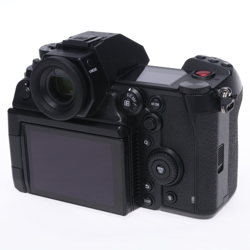 LUMIX DC-S1H