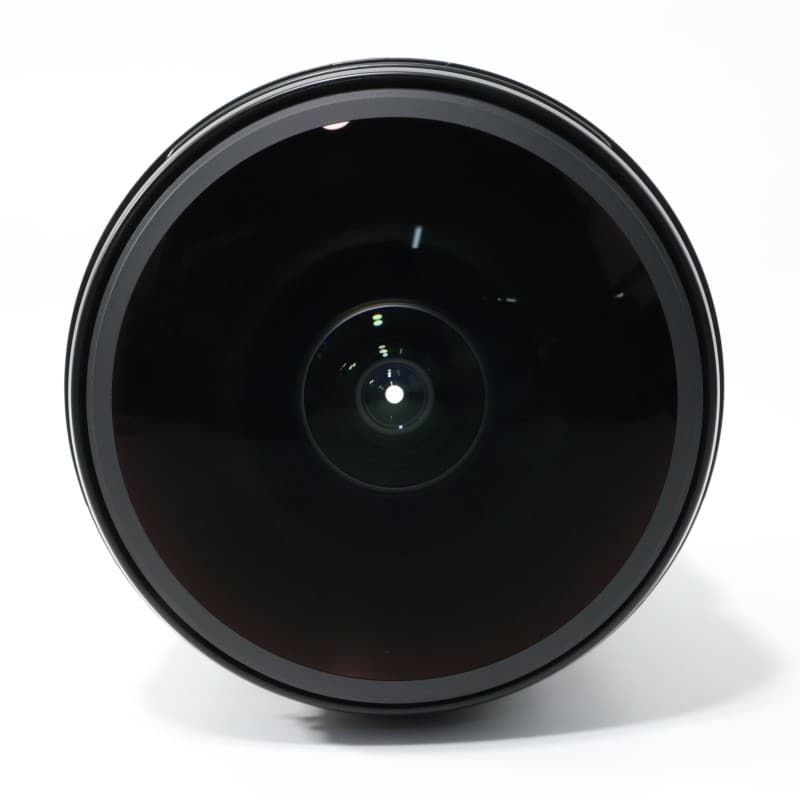 EF8-15mm F4L フィッシュアイ USM
