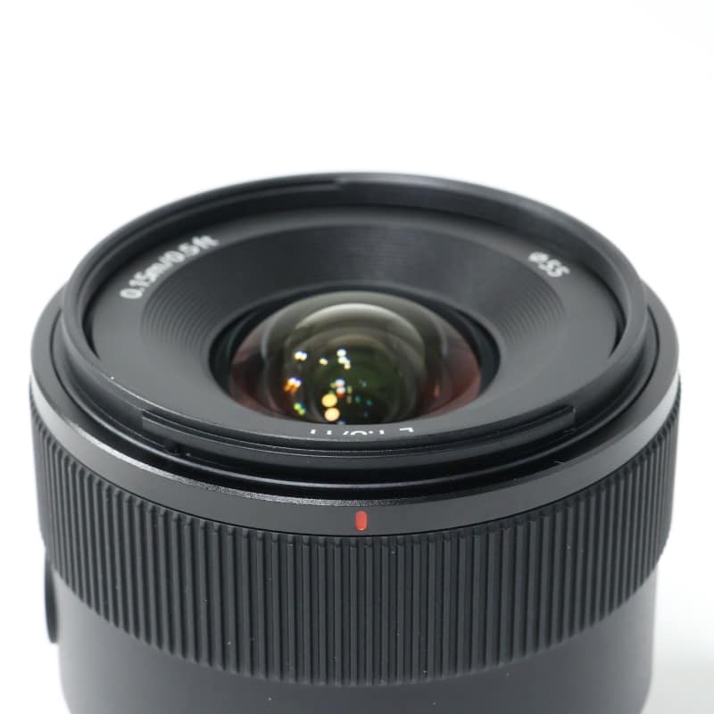 E 11mm F1.8 SEL11F18