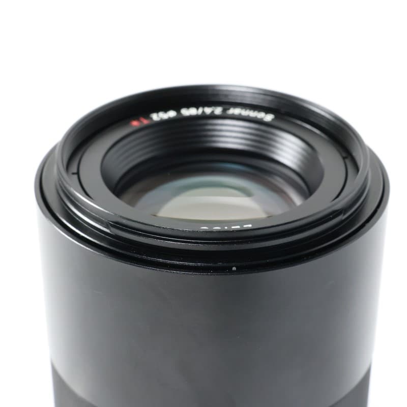 Loxia 2.4/85 E-mount