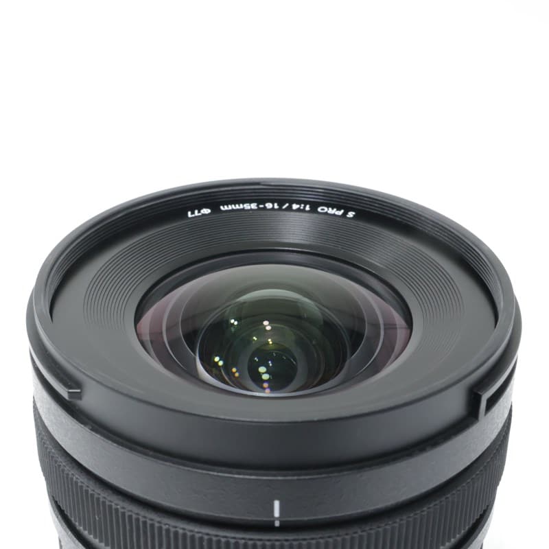 LUMIX S PRO 16-35mm F4 S-R1635