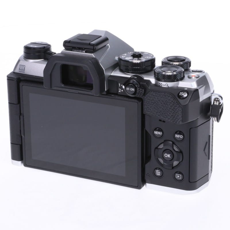 OM SYSTEM OM-5 Mark II ボディー シルバー