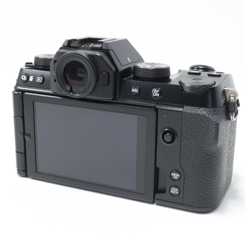 FUJIFILM X-S10