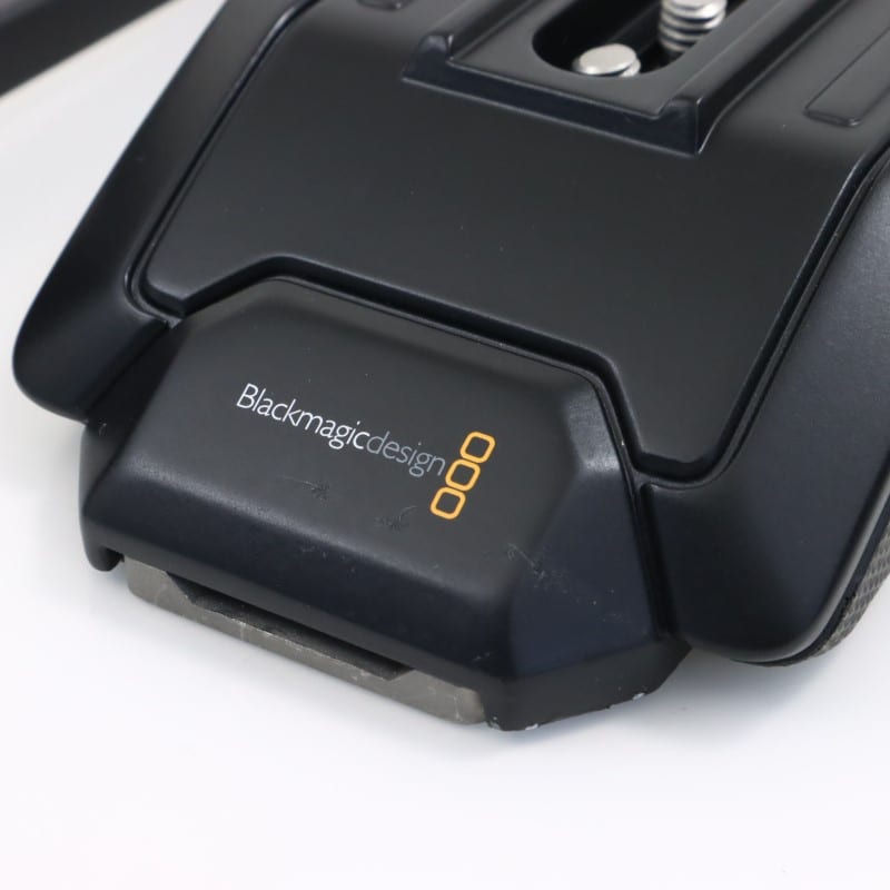 CINEURSASHMKM [Blackmagic URSA Mini Shoulder Kit]