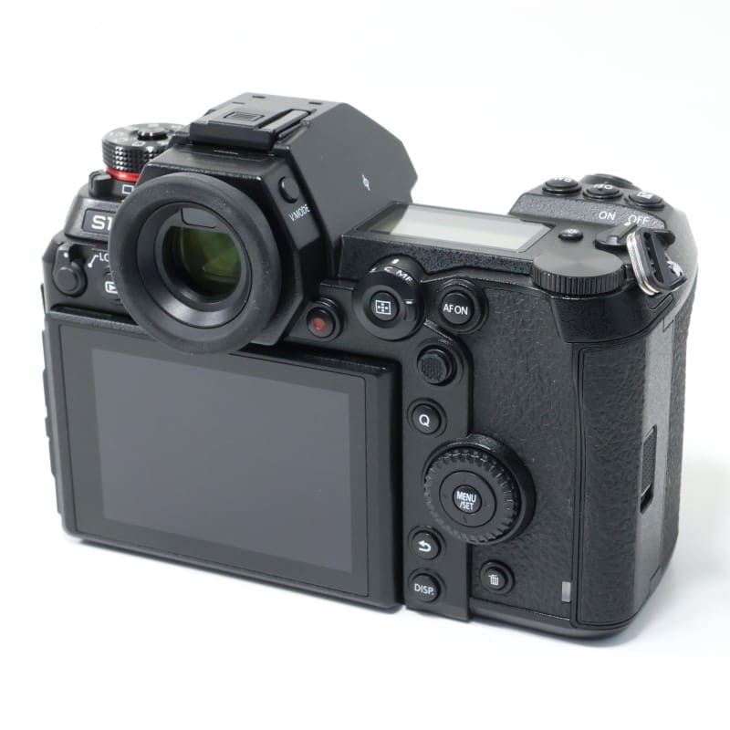 LUMIX S1R ボディ DC-S1R-K
