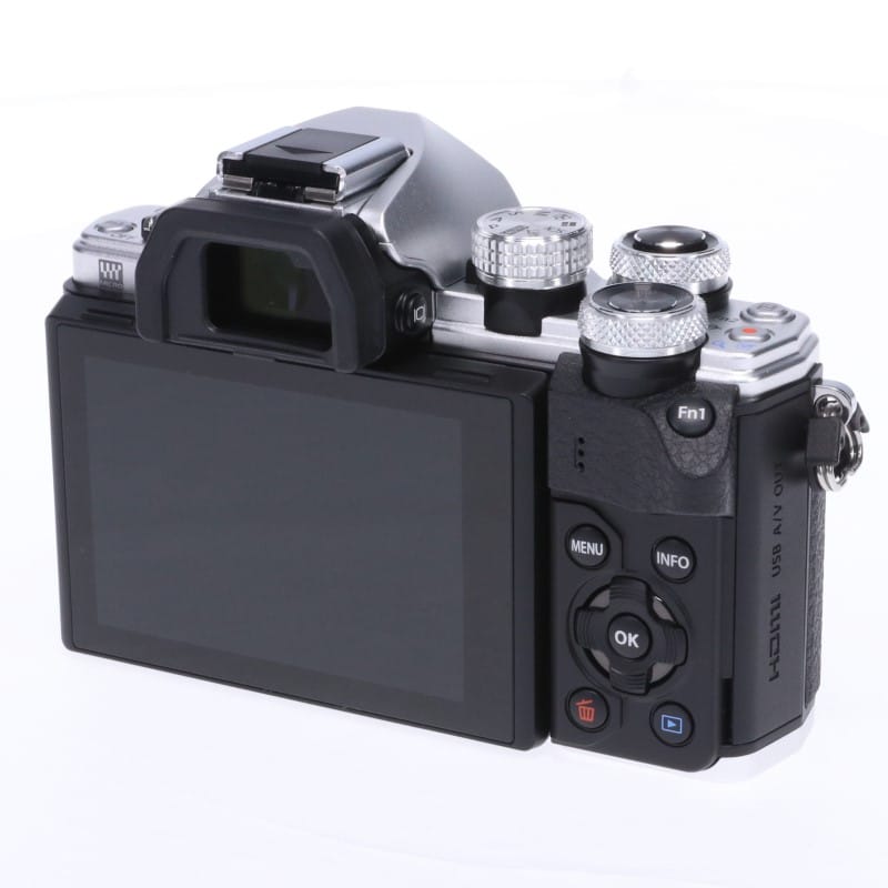 OM-D E-M10 MarkII ボディー シルバー