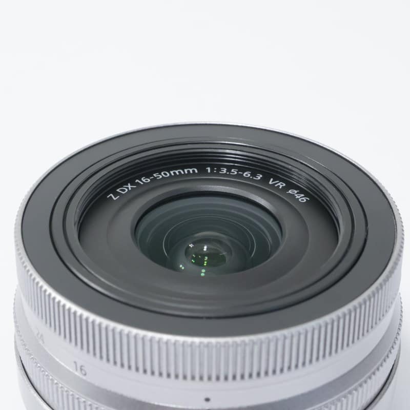 NIKKOR Z DX 16-50mm f/3.5-6.3 VR シルバー