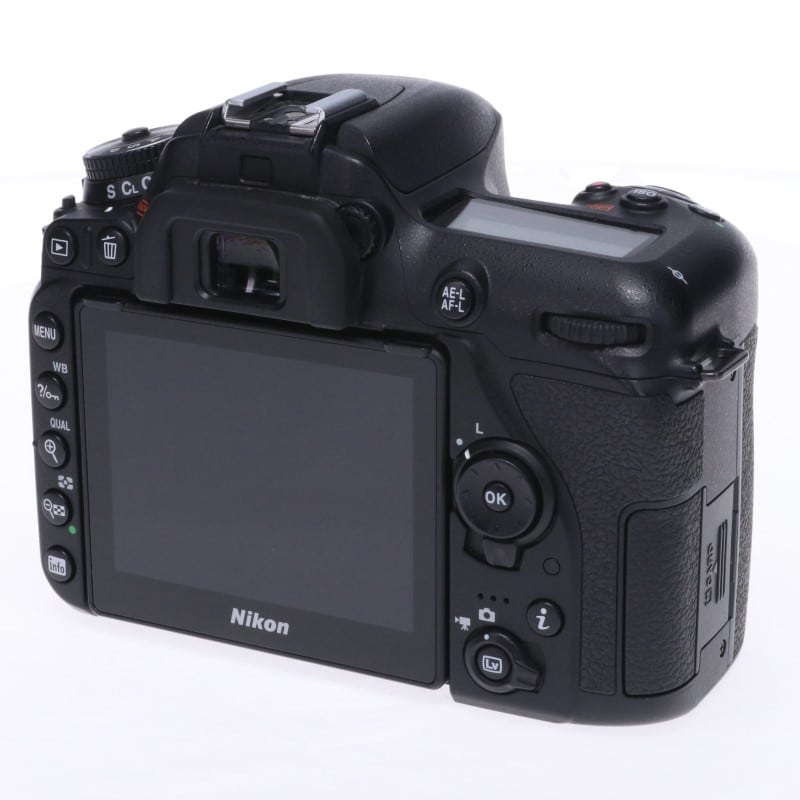 D7500 ボディ