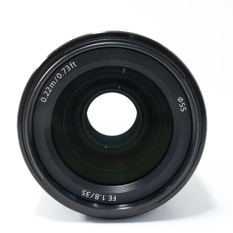 レンズ　SONY FE 35mm F1.8 SEL35F18F Amazon.com : Sony FE 35mm F1.8 Large Aperture Prime Lens