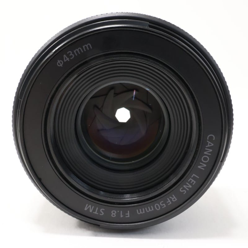 RF50mm F1.8 STM