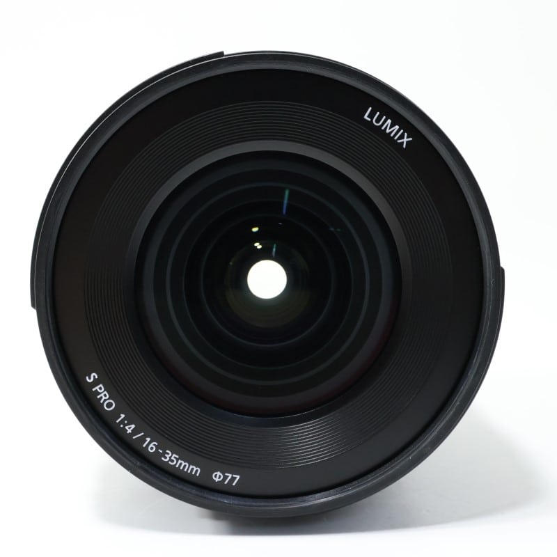 LUMIX S PRO 16-35mm F4 S-R1635