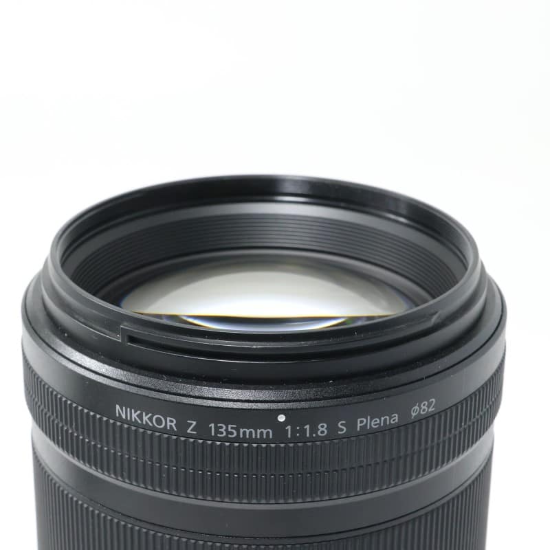 NIKKOR Z 135mm f/1.8 S Plena