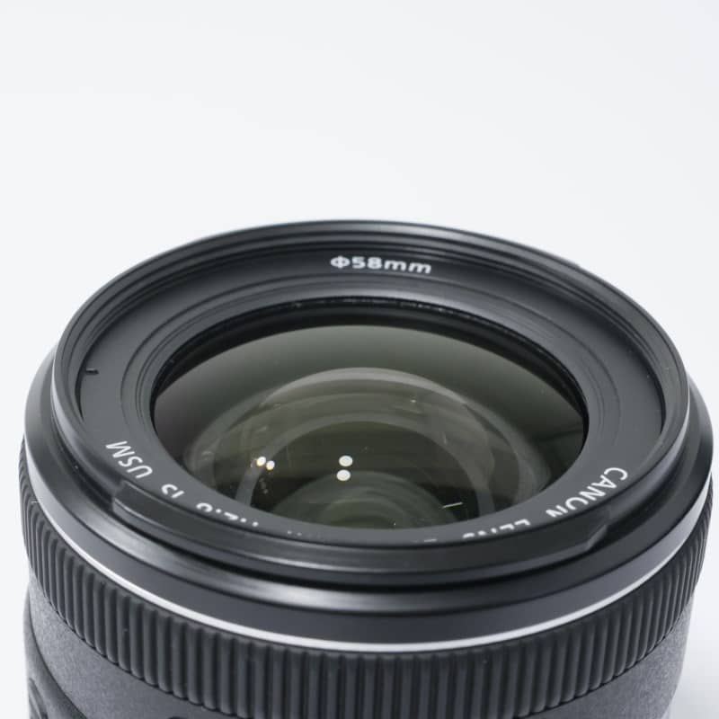 EF28mm F2.8 IS USM