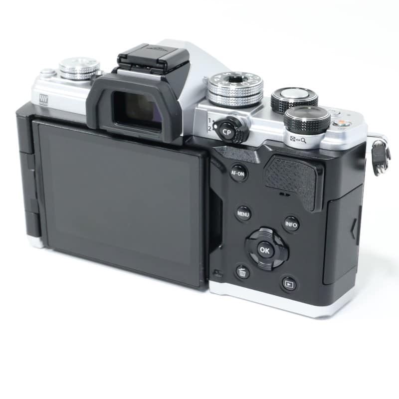 OM SYSTEM OM-3 ボディー シルバー