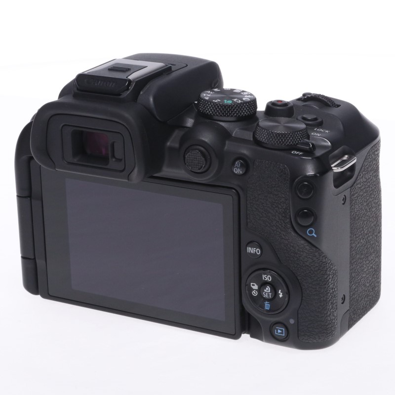 EOS R10