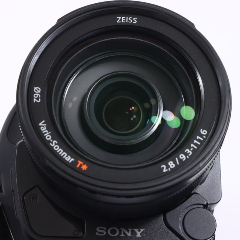 FDR-AX700 FDR-AX700/BC
