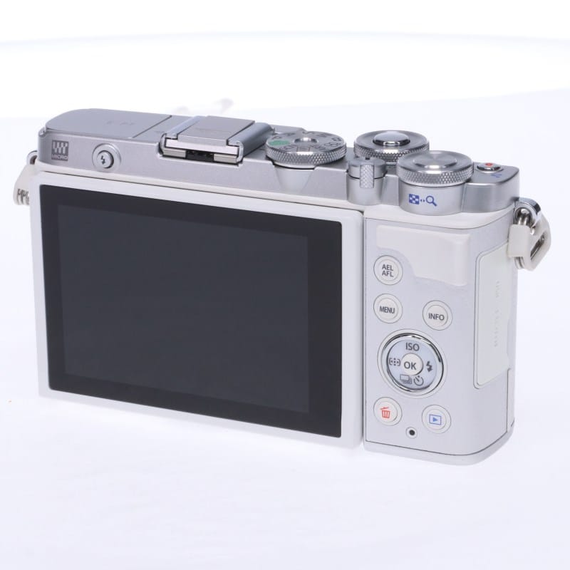 PEN E-P7 ボディー ホワイト