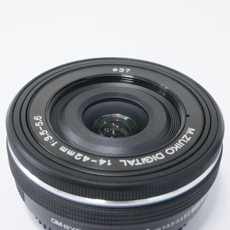OM SYSTEM M.ZUIKO DIGITAL ED 14-42mm F3.5-5.6 EZ ブラック