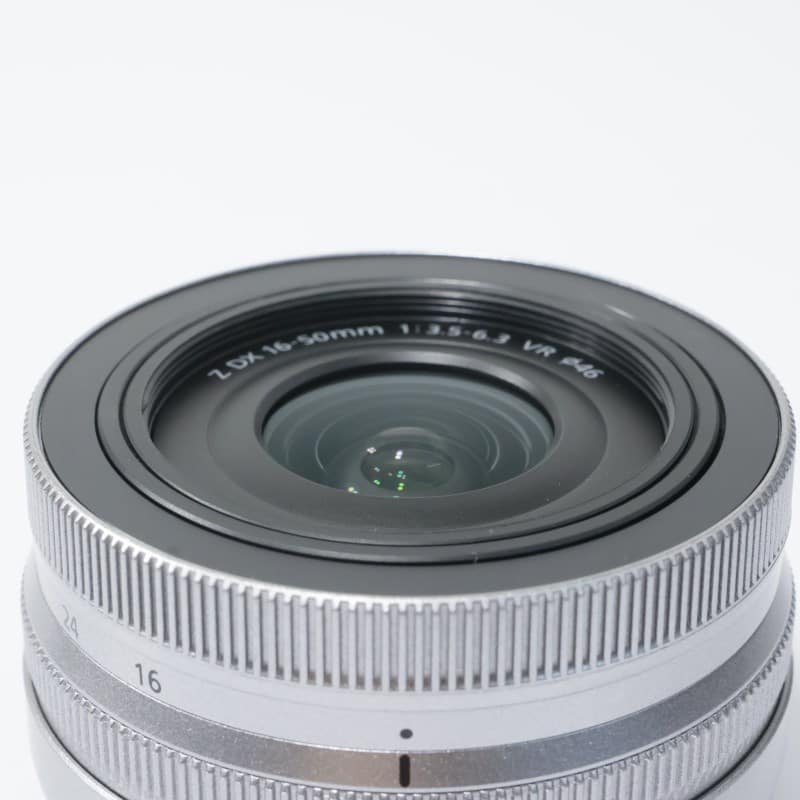 NIKKOR Z DX 16-50mm f/3.5-6.3 VR シルバー