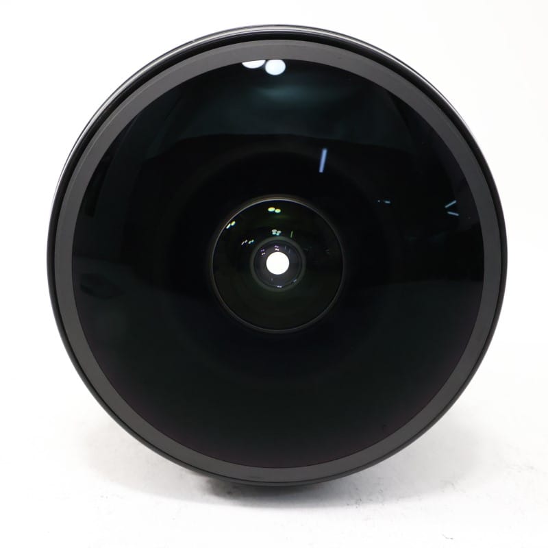 EF8-15mm F4L フィッシュアイ USM