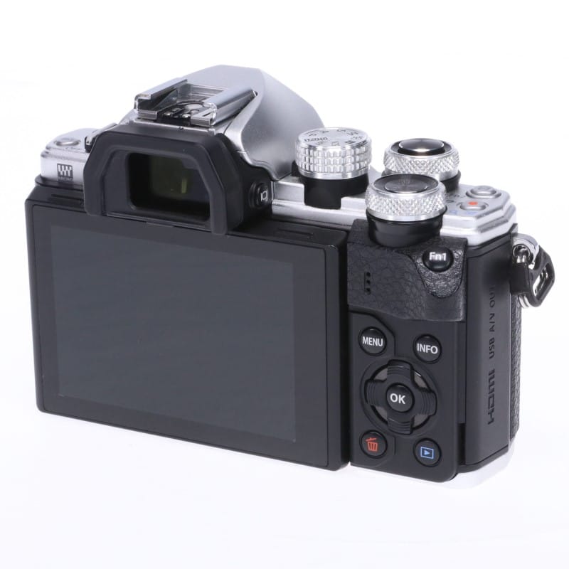 OM-D E-M10 MarkII ボディー シルバー