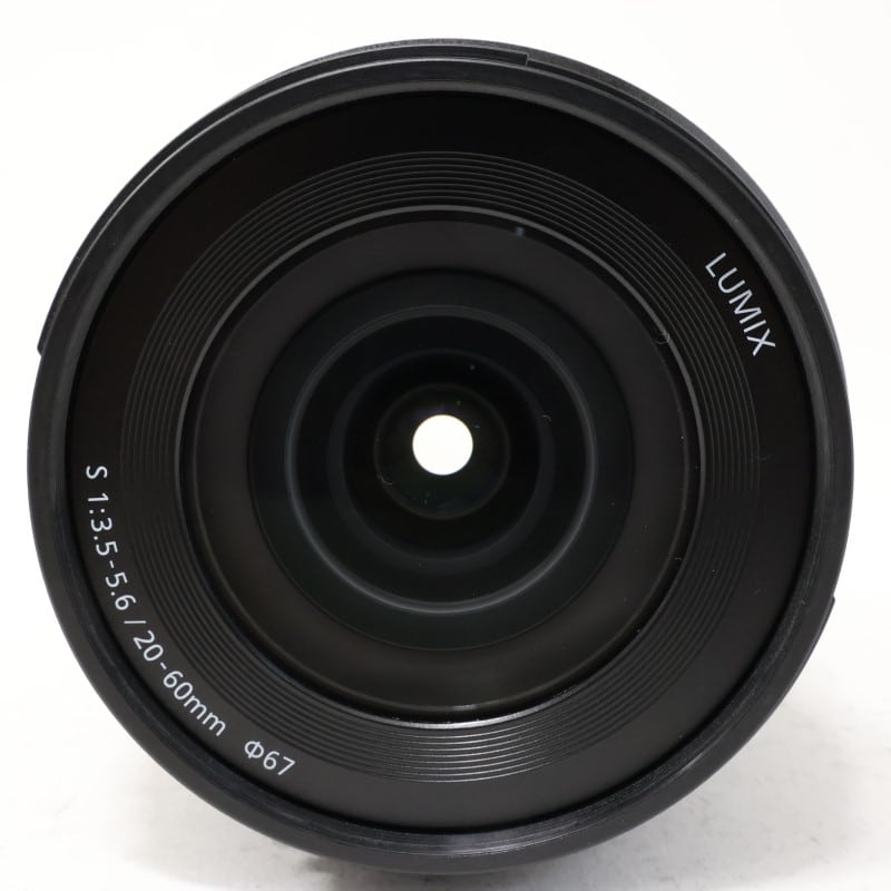 LUMIX S 20-60mm F3.5-5.6 S-R2060