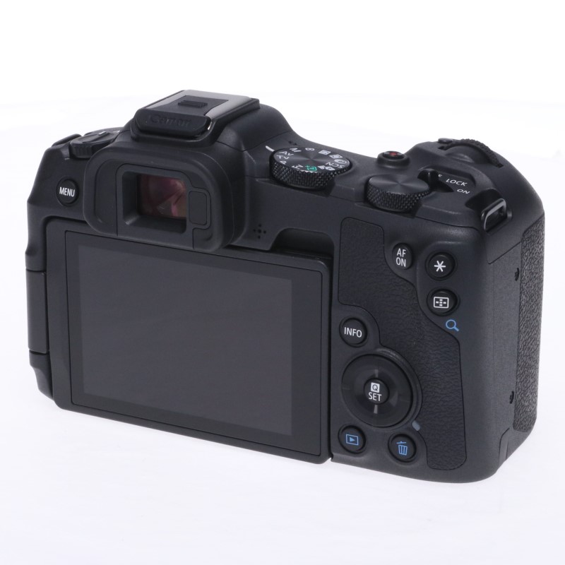 EOS R8