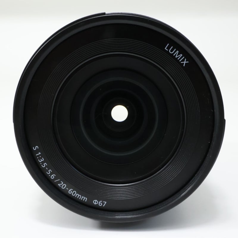 LUMIX S 20-60mm F3.5-5.6 S-R2060